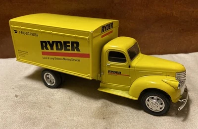 Liberty Classic Limited Edition Diecast 1942 Chevy Truck Ryder Moving Van - Image 1 of 4