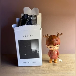 Popmart Hirono Serie Città della Misericordia L'ALTRO - Foto 1 di 2