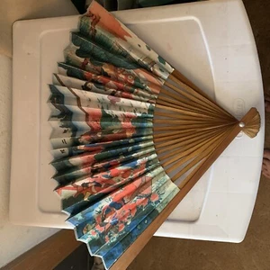 Vintage handgehaltener zusammenklappbarer Lüfter Papier Holzgriff - Bild 1 von 3