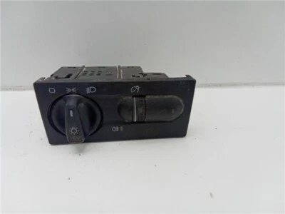 1h6941531a Interruptor Luces VOLKSWAGEN GOLF III (1H1)(11.1991-&GT;) 1991 202798 Foto 1 de 4