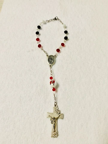 TAMPA BAY BUCCANEERS ROSARY CAR AUTO REARVIEW MIRROR ACCESSORY ORNAMENT NFL LOGO Cover