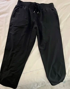 SPANX On The Move tapered pant - Picture 1 of 9