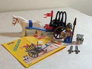 LEGO Vintage Castle #6016 Knight's Arsenal (1987) - 100% Complete w/ instruction
