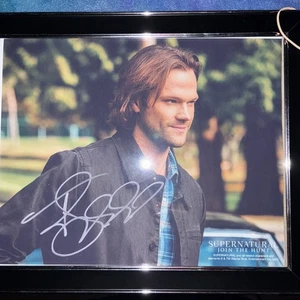 Gerahmtes handsigniertes Foto von Sam Winchester - Bild 1 von 4