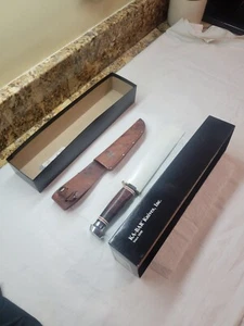 VINTAGE Ka-Bar Model 1235 Marine Hunter Fixed Blade Knife W/Sheath & BOX - NOS - Picture 1 of 10