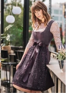 Neues MarJo Samt Dirndl Isa pflaume,65cm,edel,Gr.38 bis 50,neu,reduz.-30% - Afbeelding 1 van 2