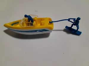 MatchBox Ocean 1998 Yellow/Blue Ski Boat #41 - Picture 1 of 4
