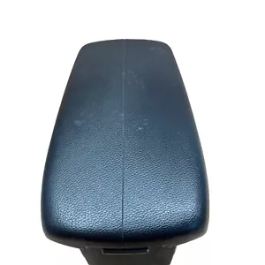 KIA Sorento 2012 Front Armrest 846912P000 RBA8514 - Picture 1 of 7