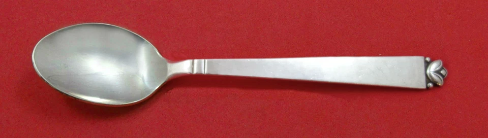 Hoja de roble de Old Newbury Crafters cuchara de alimentación infantil de plata esterlina personalizada Foto 1 de 1