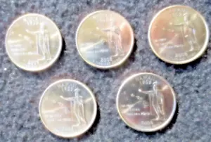 **(LOT 5}**HAWAII**STATEHOOD**UNCIRCULATED**MINT QUARTERS**FROM A MINT ROLL - Picture 1 of 1