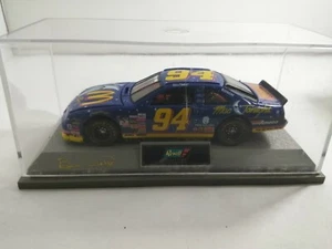 Revell Sammlung Bill Elliott #94 McDonalds 1997 Ford Thunderbird 1:43 NASCAR  - Bild 1 von 9