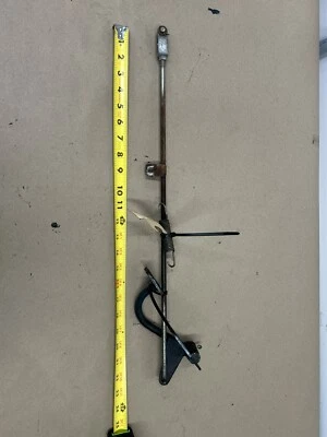 Педаль блокировки дифференциала компактного трактора Kubota B5001E 2WD B21 - Изображение 1 из 4