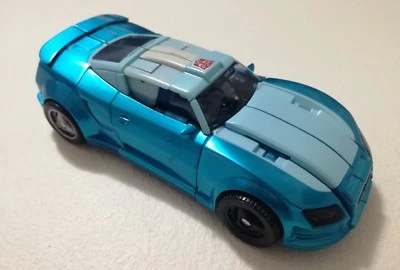 Transformers UN-16 Blurr Takara Tomy Generation Deluxe G1 - Immagine 1 di 3