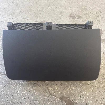 Оригинальный перчаточный ящик отсек для хранения приборной панели Audi Q7 2007–2015 годов выпуска 4L1880302B - Изображение 1 из 2