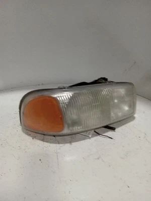 Farol direito do passageiro compatível com 99-06 Sierra 1500 Pickup 1016261 - Imagem 1 de 4
