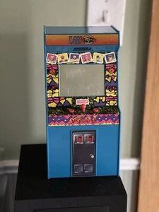 Vintage Street Fighter II Talking Arcade Bank 1993 Capcom Works Rare Electronic - Picture 1 of 8
