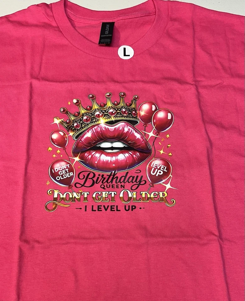 Camiseta Roja Cumpleaños Reina Gráfica Foto 1 de 2