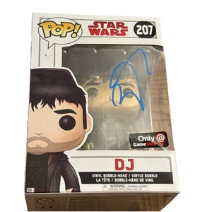 BENECIO DEL TORO SIGNED FUNKO POP STAR WARS DJ BECKETT AUTOGRAPH BAS AUTHENTIC - Picture 1 of 2