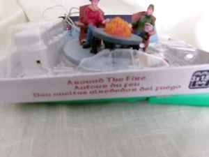 Lemax Christmas Village LIGHTED Table Accent AROUND THE FIRE   oem WORKS   (UVW) - Picture 1 of 2