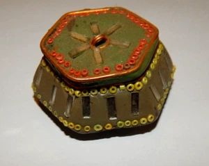 Vintage trinket box hexagon shaped primitive inlaid ceramic w/beads & Mirrors - Picture 1 of 7