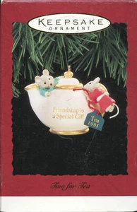 1995 Hallmark "Two For Tea" Keepsake Ornament Friendship - Picture 1 of 4