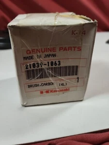 Kawasaki KZ1000 CARBON BRUSH 21039-1063 - Picture 1 of 2