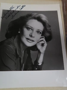 1970S Barbara Walters Signed AUTOGRAPH 8 X 10" Photograph NO COA - Picture 1 of 5