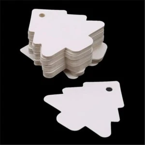 25 Tannenbaum weiße Geschenkanhänger 5,5cm Anhänger Kraftkarton Weihnachten Tags - Bild 1 von 1