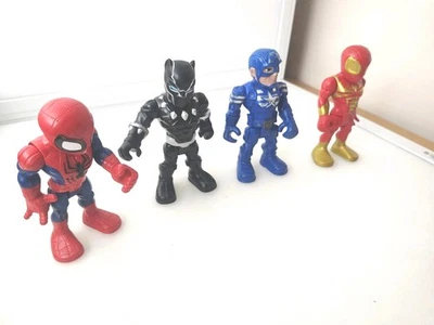 Lote de 4 bonecos Hasbro Ty57 Playskool Heroes Marvel Spiderman Captain Panther 5” - Imagem 1 de 2