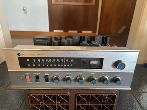 Ricevitore Amplificatore Stato Solido PILOT Vintage 140W -Per Ricambi/Riparazione- Si Accende! - Foto 1 di 17