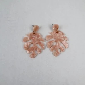 Large acrylic pale pink palm leaf earrings pre-owned - Picture 1 of 4