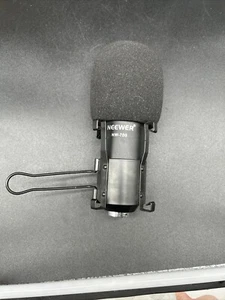 Neewer NW-700 Professional Broadcasting Microphone With Wind Screen Cover - Picture 1 of 4