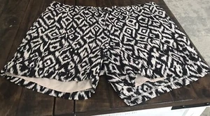 Women’s Cynthia Rowley Beige & Black Linen Blend Lined Shorts Size 16 Geo print - Picture 1 of 4