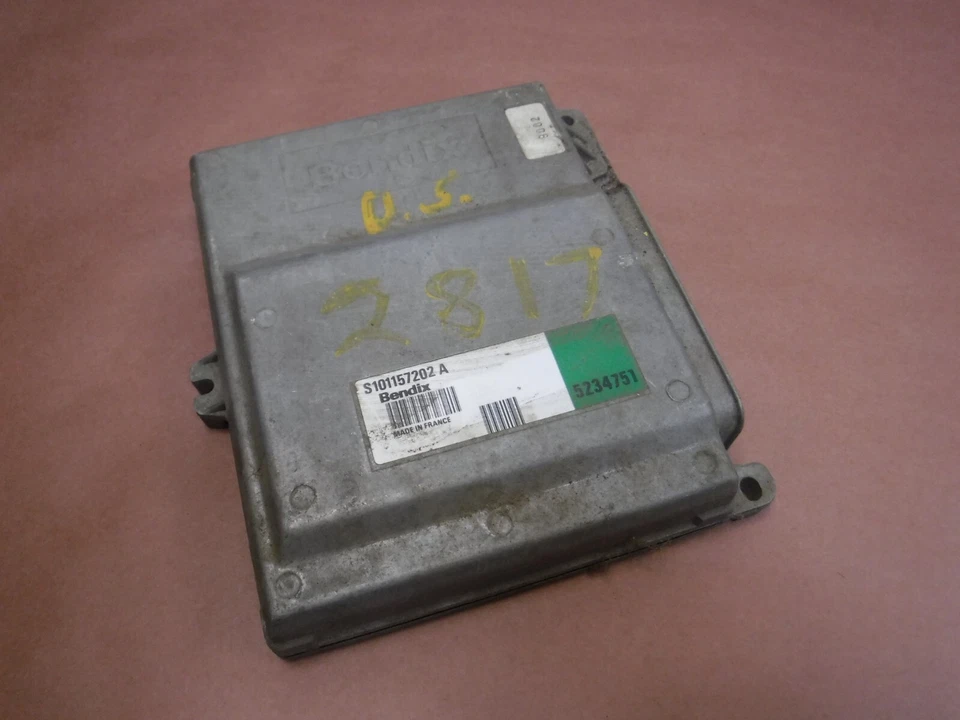 Módulo de control del motor Dodge Monaco Eagle Premier 88-90 3,0 V6 ECU S101157202 Foto 1 de 3