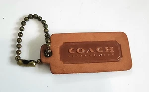 Etiqueta colgante COACH cuero bronceado británico etiqueta de repuesto unilateral vintage  - Imagen 1 de 3