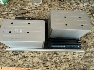 Mac Pro CPU Tray 2X Xeon CPU -8 GB Ram DDR3 - Picture 1 of 4