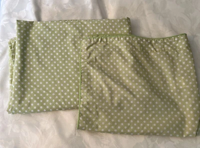 Sábana plana doble Pottery Barn Kids verde con lunares blancos y farsa estándar 2 piezas Foto 1 de 4