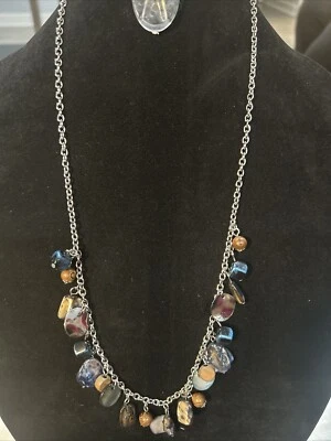 Collar de piedra galleta multicolor en cadena de plata con pendientes  Foto 1 de 4