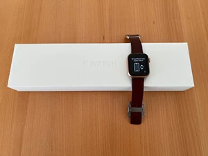 Apple Watch Series 6 | 40mm | Rosegold | inkl. Lederarmband - Bild 1 von 7