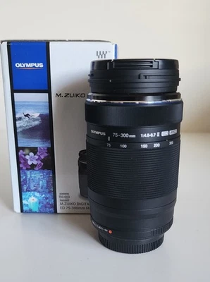 Olympus V315040BU000 75-300mm F/4.8-6.7 II ED Lens - Image 1 of 3