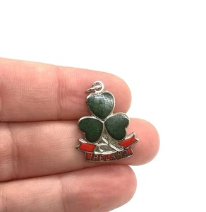 Vintage Ireland Shamrock Enamel Travel Collectible Charm Pendant c1970 - Picture 1 of 3