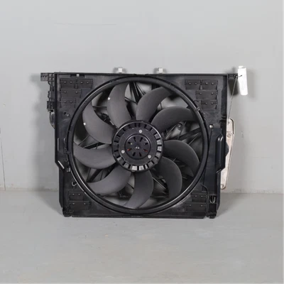 2011-2015 BMW 550i 650i 750i Radiator Fan 850 Watt 17428509743OEM Used Foto 1 de 4