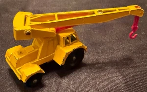VTG 1965 Lesney No. 11 Taylor Jumbo Crane Yellow w/ Red Hook England Matchbox - Picture 1 of 4