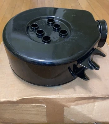 Harley Aermacchi 1974-1975 SX175 NOS Airbox/Air Filter Body 29024-74P Foto 1 de 4