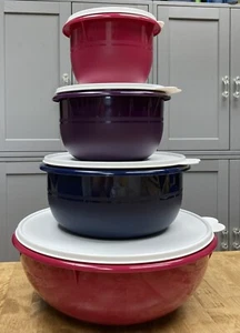 Tupperware 4-piece Classic Flat Bottom Mixing Bowls includes Fix & Mix Bowl Set - Picture 1 of 12