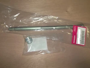 New OEM Honda Swingarm Pivot Bolt Nut ATC250R TRX250R ATC TRX 250 1985-1989 - Picture 1 of 4