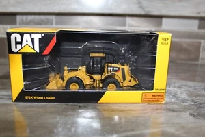 Tonkin CAT 972K Wheeled Loader TR10006 - (1:87 - H/O Scale) (Nib) - Picture 1 of 7