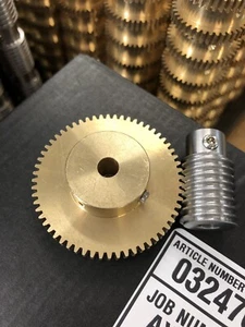 QTY 1 MATCHING BRONZE WORM GEAR SET 60:1 RATIO 32 PITCH 1/4” BORE FROM BOSTON MA - Picture 1 of 20