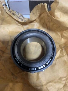 1988 New Tapered Roller Bearing Cone Fits Case-IH Tractor Models 354 364 + - Picture 1 of 2