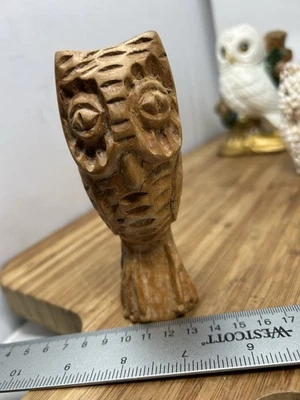 "Estatuilla de búho de madera vintage original antigua de 4,5"" tallada a mano" Foto 1 de 3